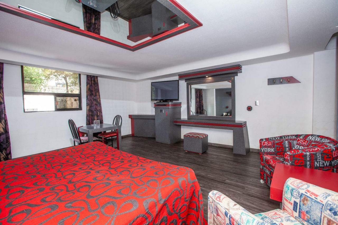 Hotel La Rosa - Solo Adultos เม็กซิโกซิตี้ ภายนอก รูปภาพ